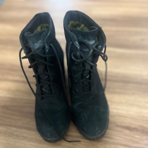 Timberland winter boots with block heels - Picture 1 of 4
